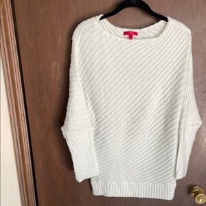 Jennifer Lopez White Crew Neck Sweater with Ribbed Knit